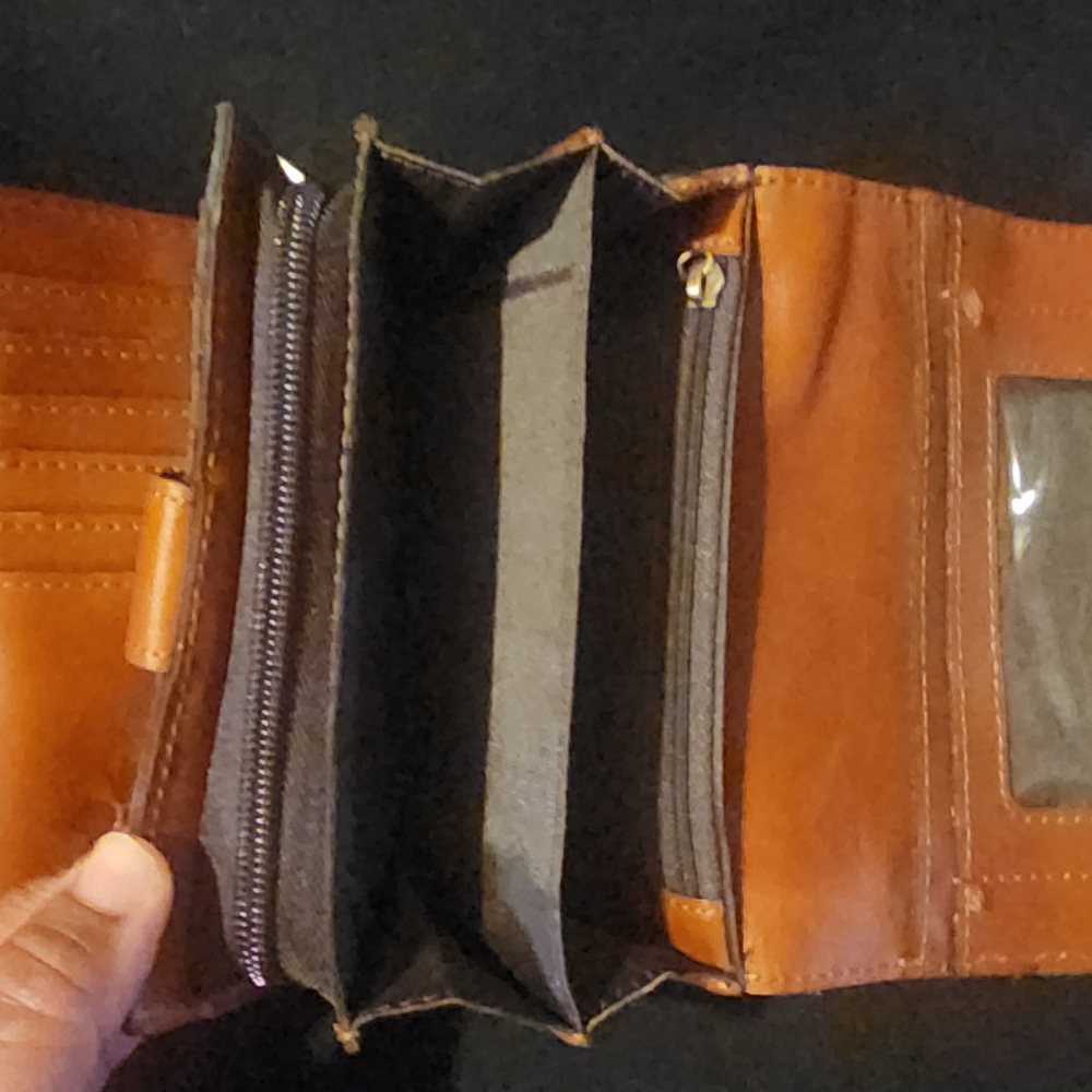 Gorgeous Colorful Handcrafted Leather Wallet by PATRICIA NASH - Picture 5 of 6